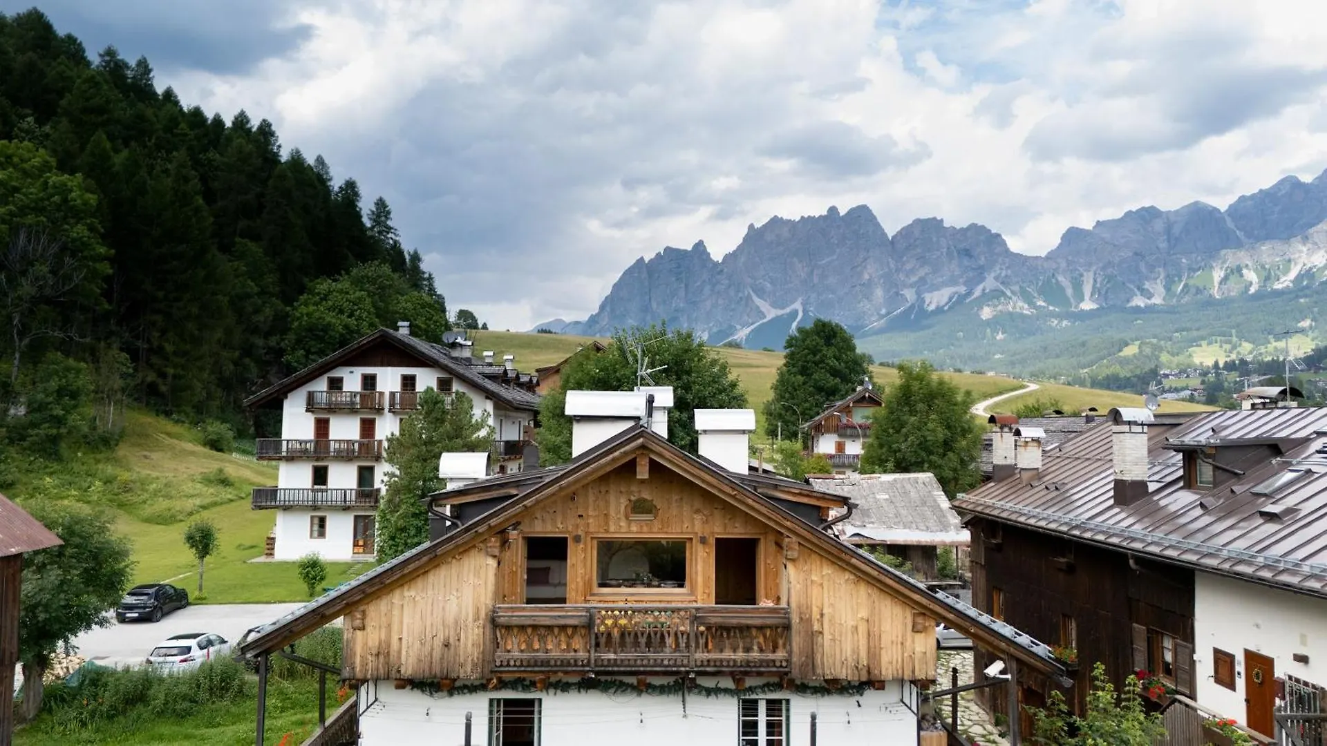 Ca Bianca Delle Dolomiti Apartment Cortina d'Ampezzo 0*,  Italy
